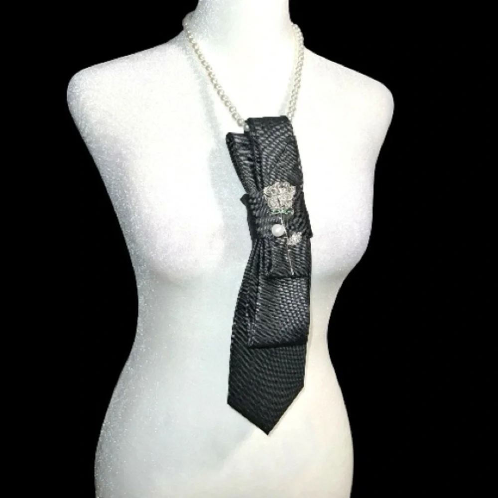 “Dainty Dapper”Elegant Black Tie necklace with Silver long stem rose brooch